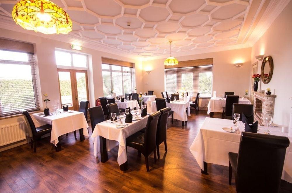 Heath Cottage Hotel Dewsbury Bagian luar foto