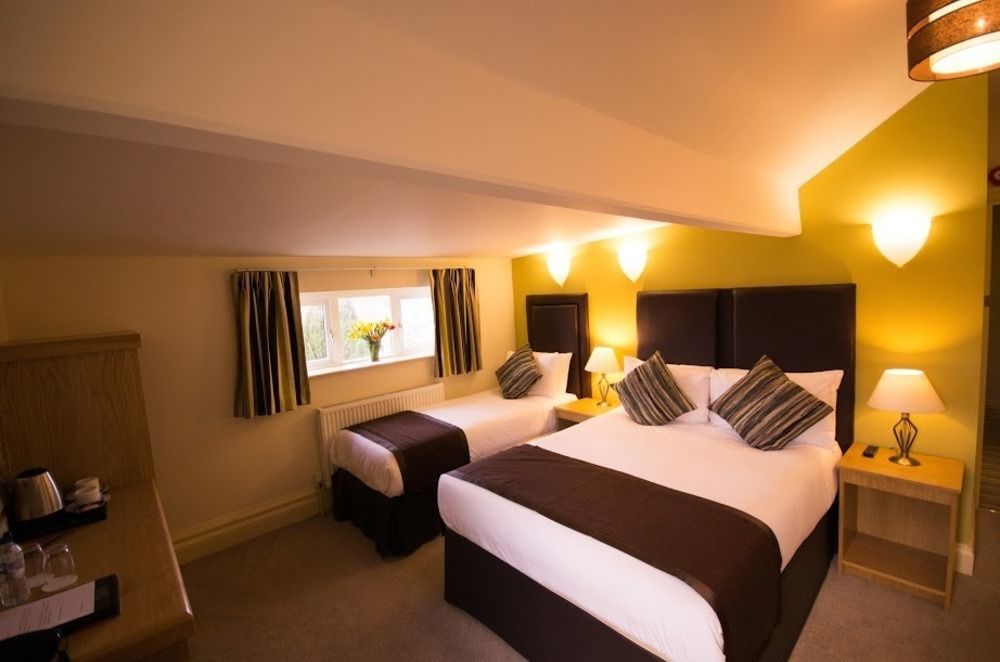 Heath Cottage Hotel Dewsbury Bagian luar foto